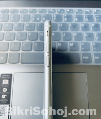 iPhone 8